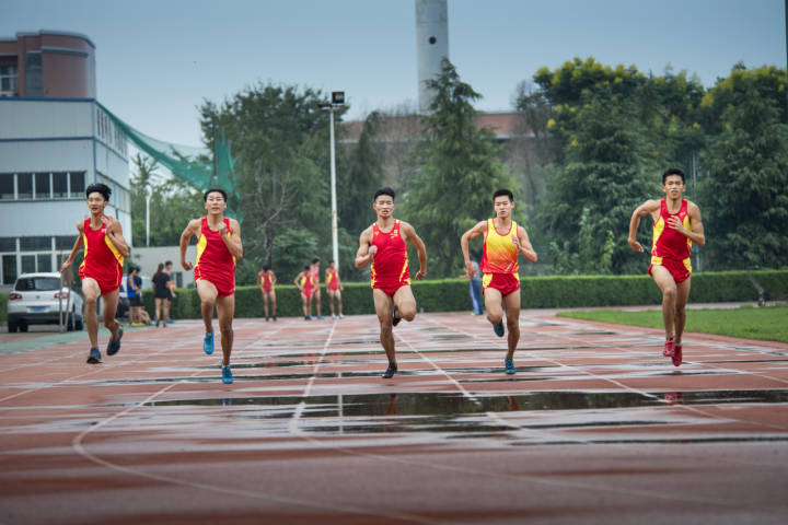 奥运会金牌最多的人——传奇人物迈克尔·菲尔普斯，奥运传奇人物迈克尔·菲尔普斯，金牌最多的运动员